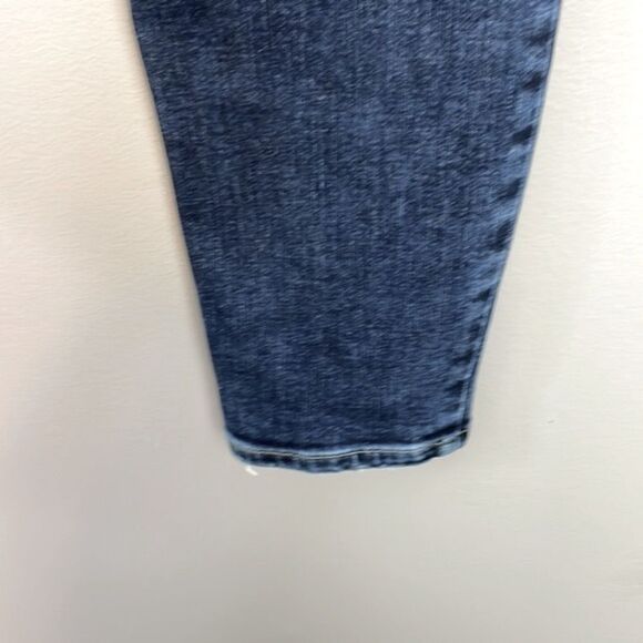 Silver Jeans.  The Elyse Skinny Jean. Size 27. - Picture 13 of 16